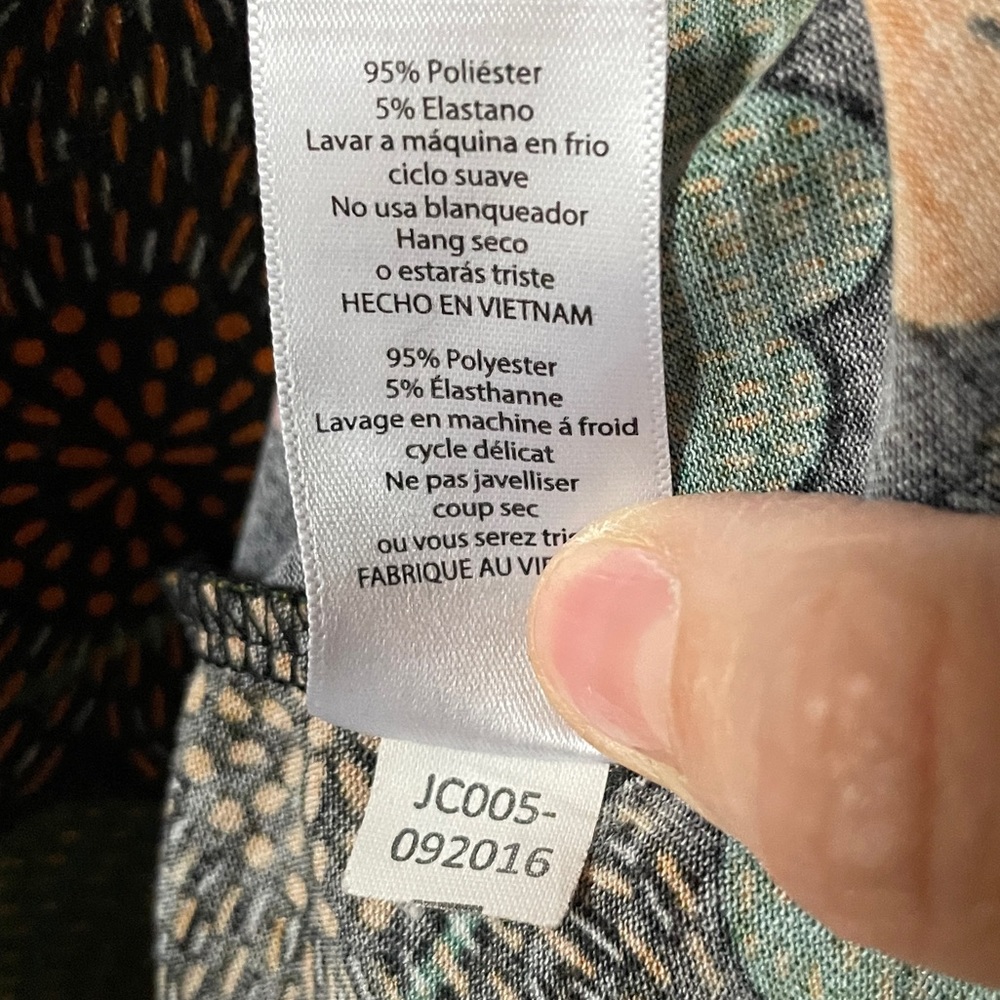 Lularoe Carly Dress - Picture 6 of 6